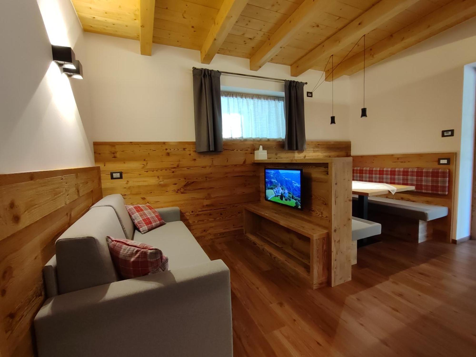 Dolomites B&B - Suites, Apartments And Spa Tesero Eksteriør billede
