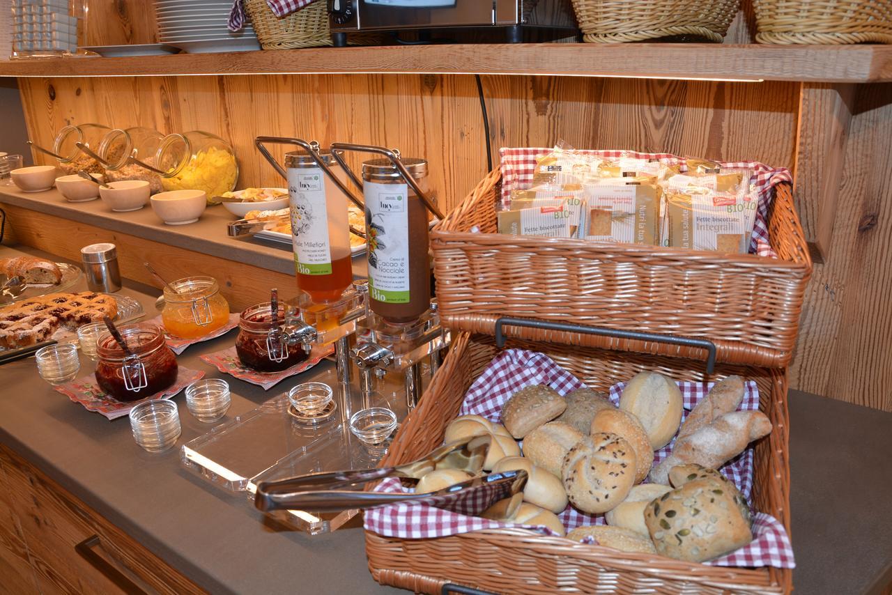 Dolomites B&B - Suites, Apartments And Spa Tesero Eksteriør billede
